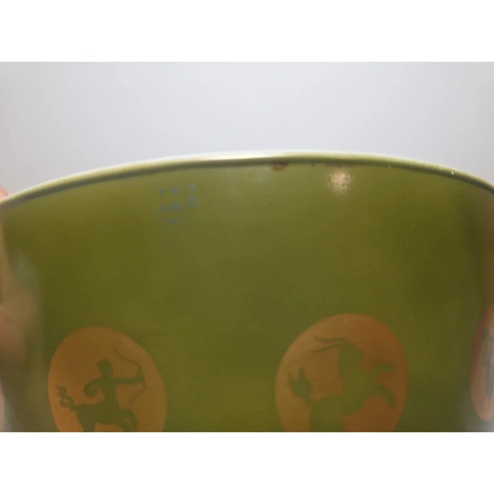 RARE - PYREX Zodiac Green Round Glass Casserole Bowl 2 1/2 QT with Lid & Stand